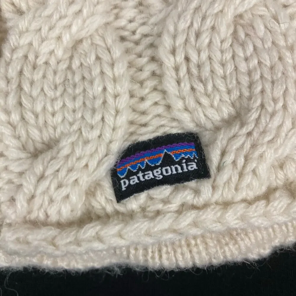 Patagonia Cable Knit Wool Blend Ear Flap Beanie Women Cream Chin Straps Pom Pom